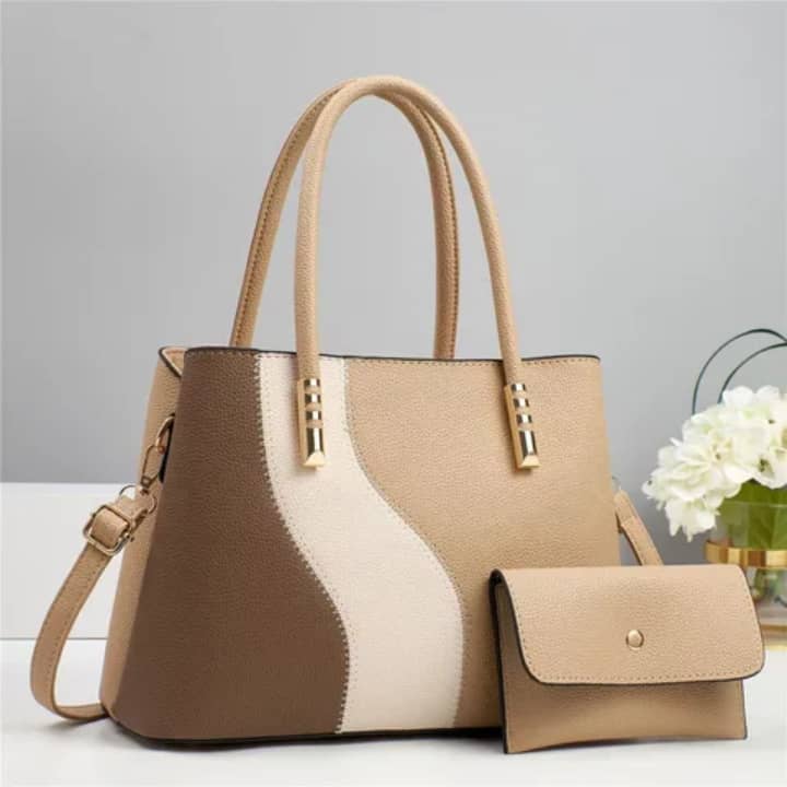 Sacs à main 2in1 et pochette assortie  2